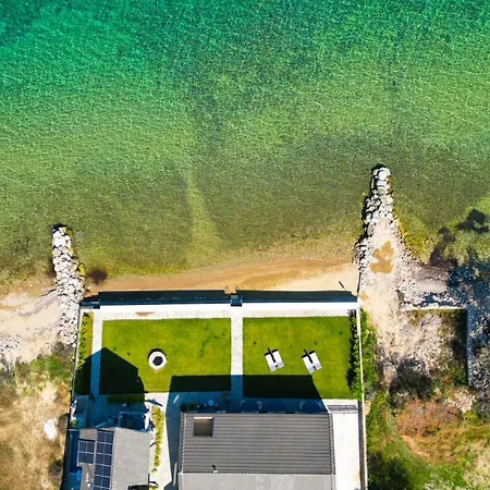 Olive & Sea Luxury